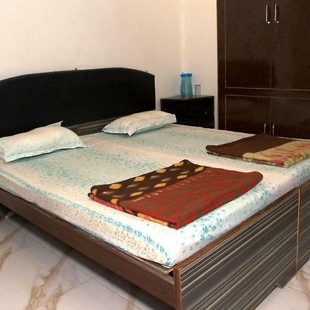 Hotel Tamilnadu Kashi Варанасі Екстер'єр фото