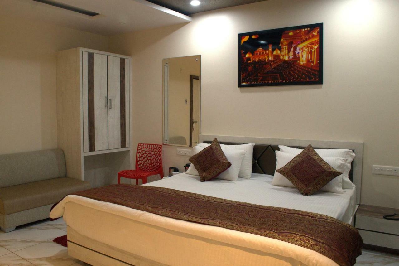 Hotel Tamilnadu Kashi Варанасі Екстер'єр фото