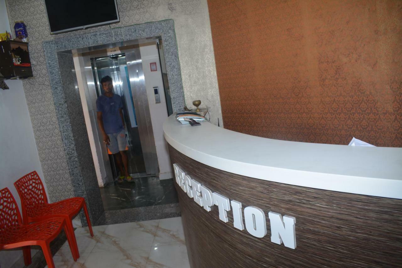 Hotel Tamilnadu Kashi Варанасі Екстер'єр фото