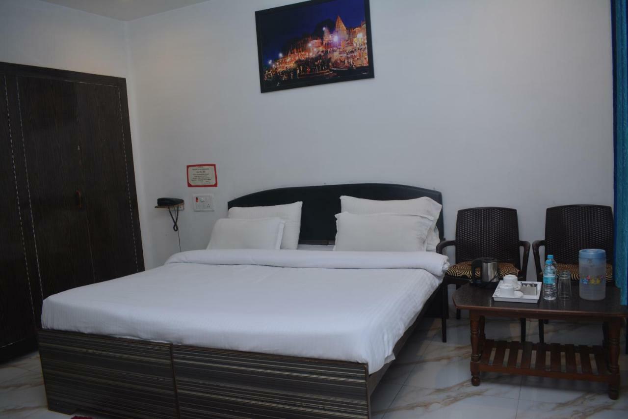 Hotel Tamilnadu Kashi Варанасі Екстер'єр фото