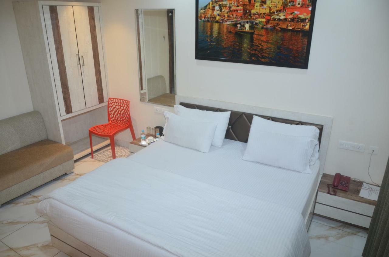 Hotel Tamilnadu Kashi Варанасі Екстер'єр фото