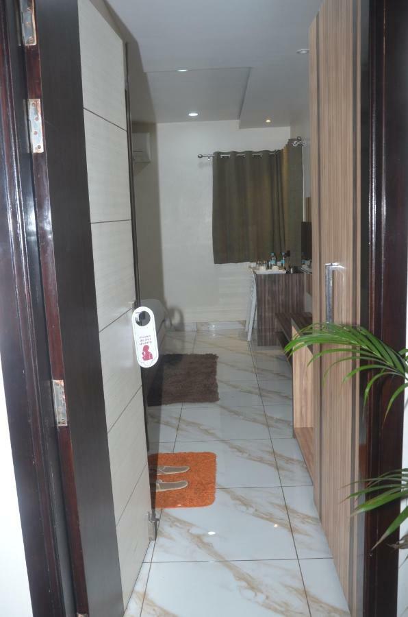 Hotel Tamilnadu Kashi Варанасі Екстер'єр фото