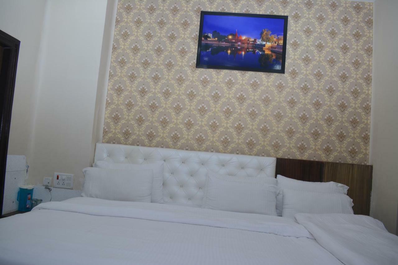 Hotel Tamilnadu Kashi Варанасі Екстер'єр фото