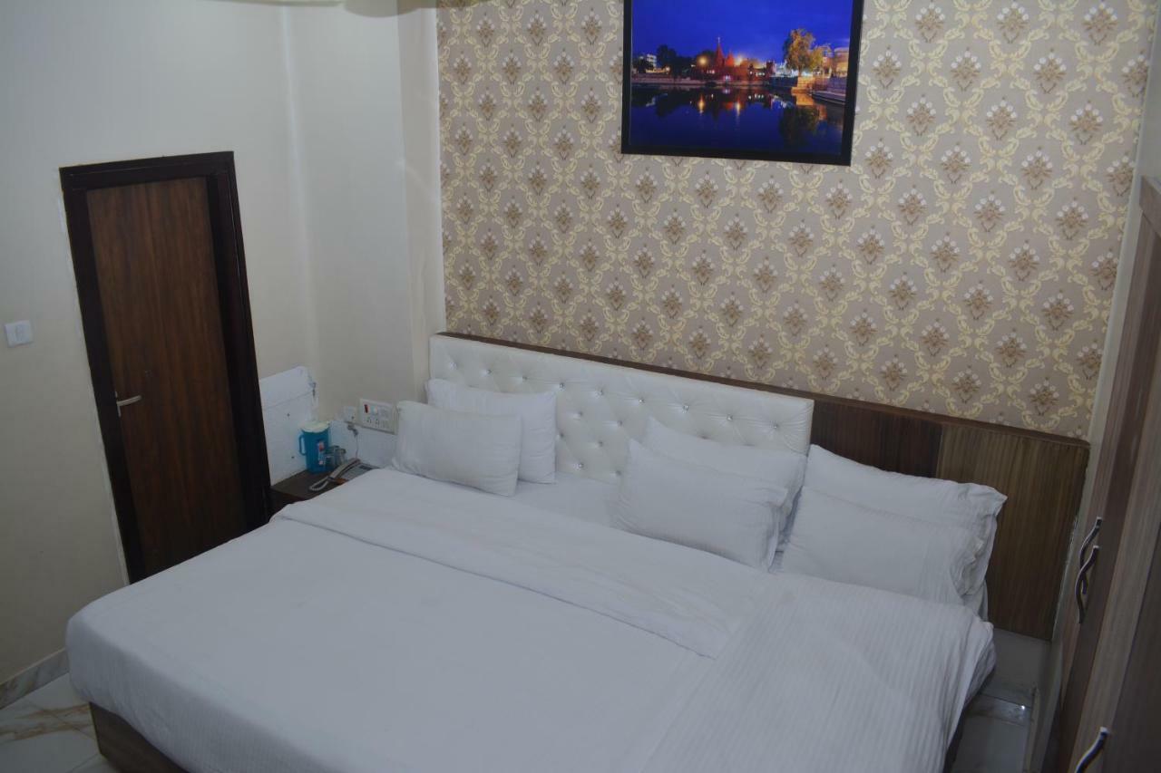 Hotel Tamilnadu Kashi Варанасі Екстер'єр фото